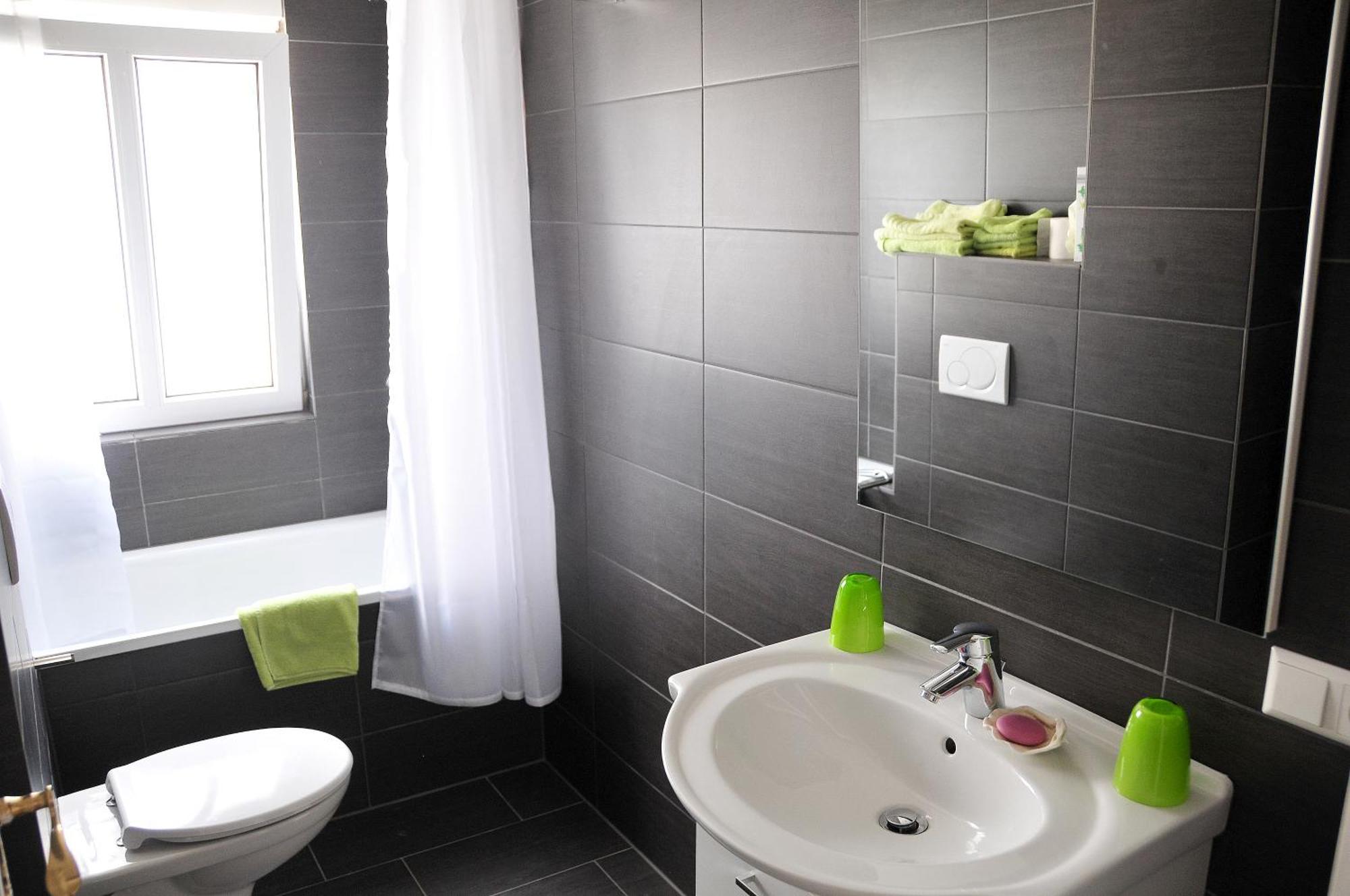Stadt- Naturnah, Traumblick Und Balkon Baden-Baden